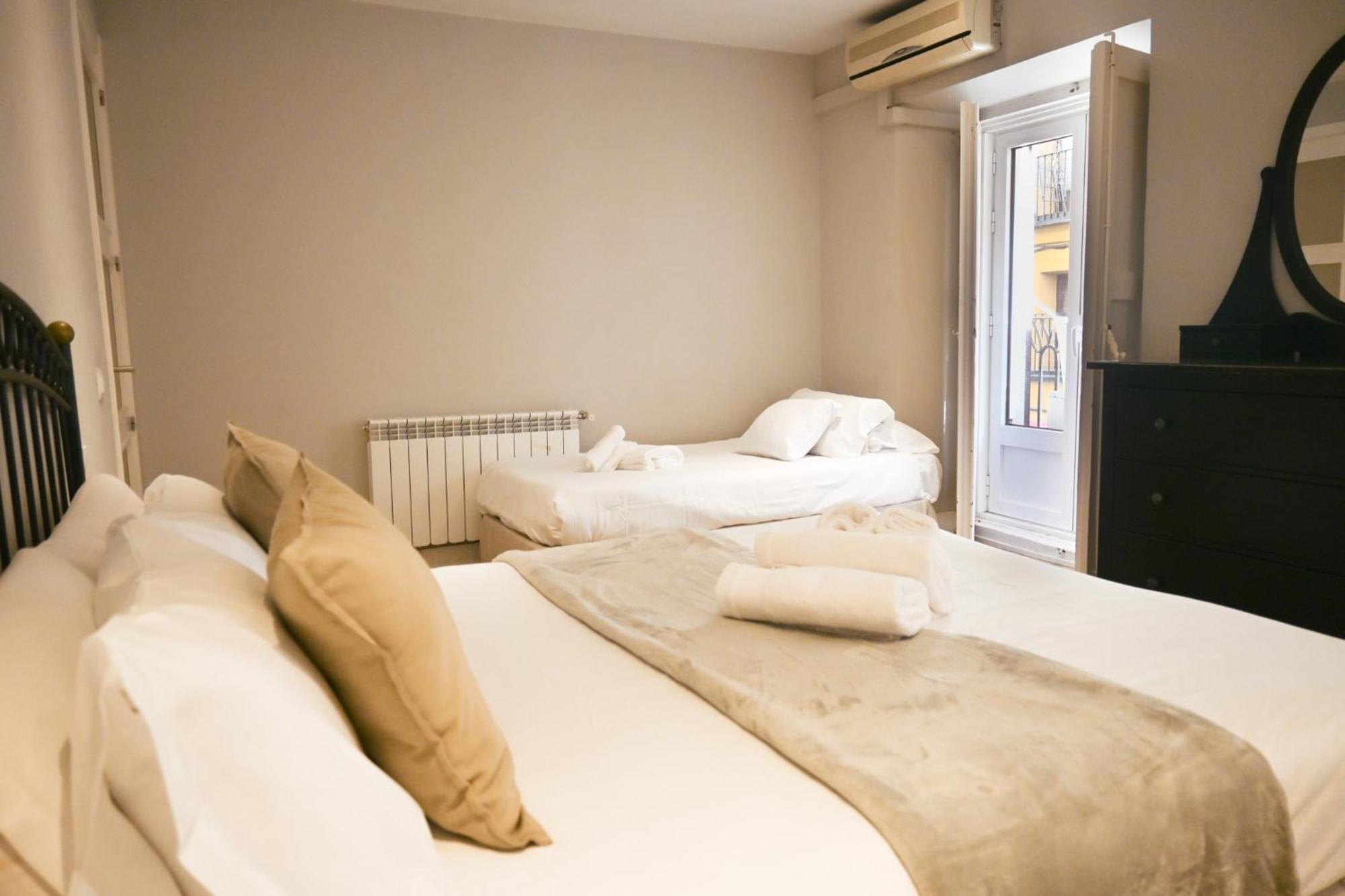 For You Rentals Apartment Temporal Madrid Cava Baja-La Latina Cab36 ภายนอก รูปภาพ